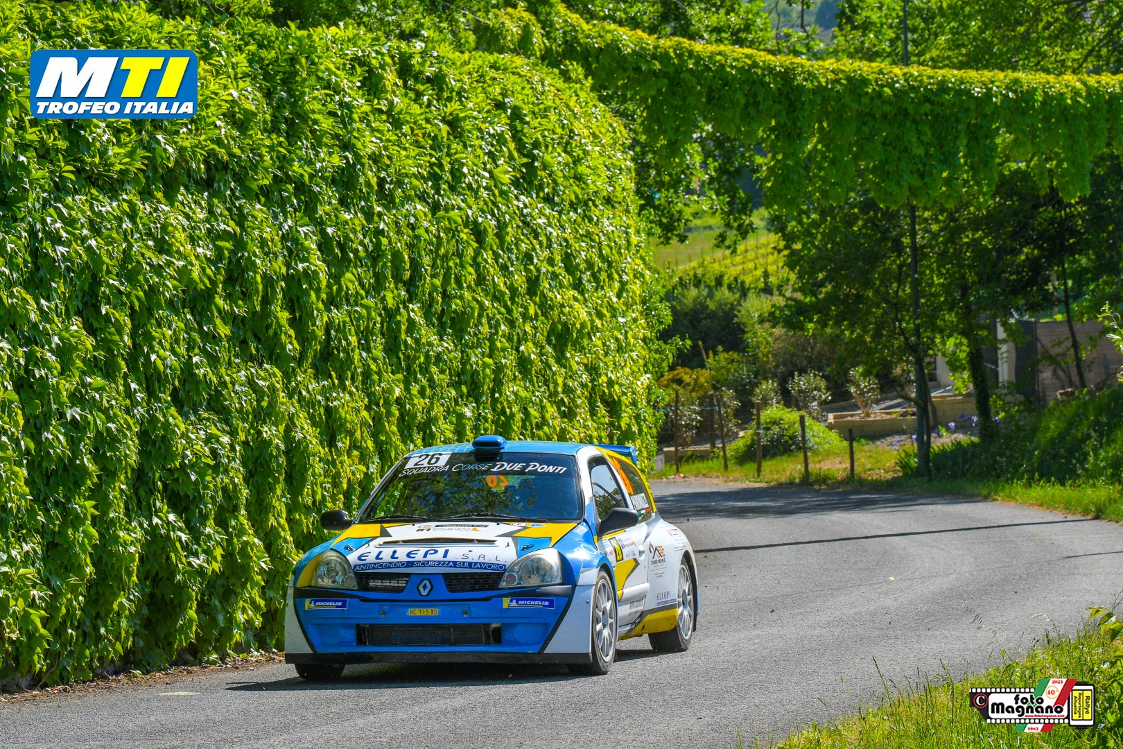 Ventuno piloti del Michelin Trofeo Italia-National si sfidano sulle prove speciali del biellese Rally Lana del friulano Piancavallo per finire al siciliano Taormina